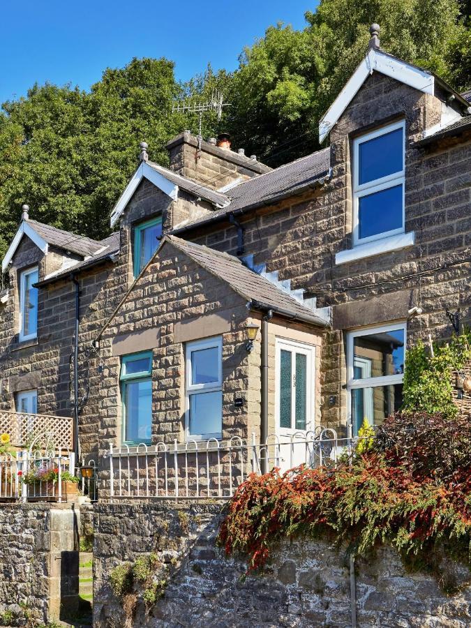 Finest Retreats - Peak View Villa Two Dales Екстериор снимка