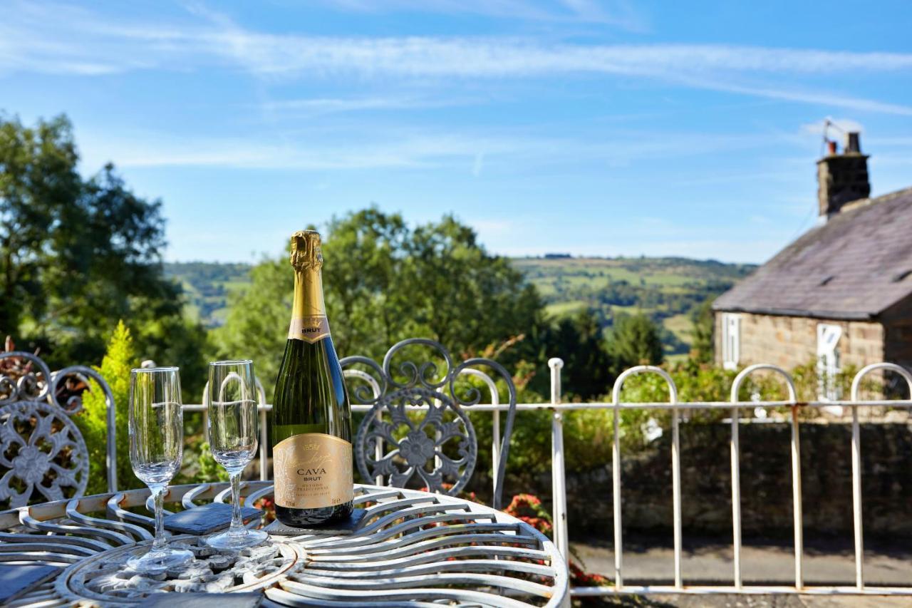 Finest Retreats - Peak View Villa Two Dales Екстериор снимка
